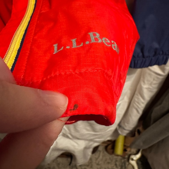 L.L. Bean Toddlers' Discovery EUC Rain Jacket Colorblock, Size 2T, (Red/Blue) - Picture 9 of 14